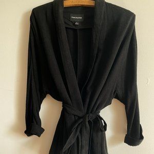 Black wrap jacket in linen blend (Frank & Oak)